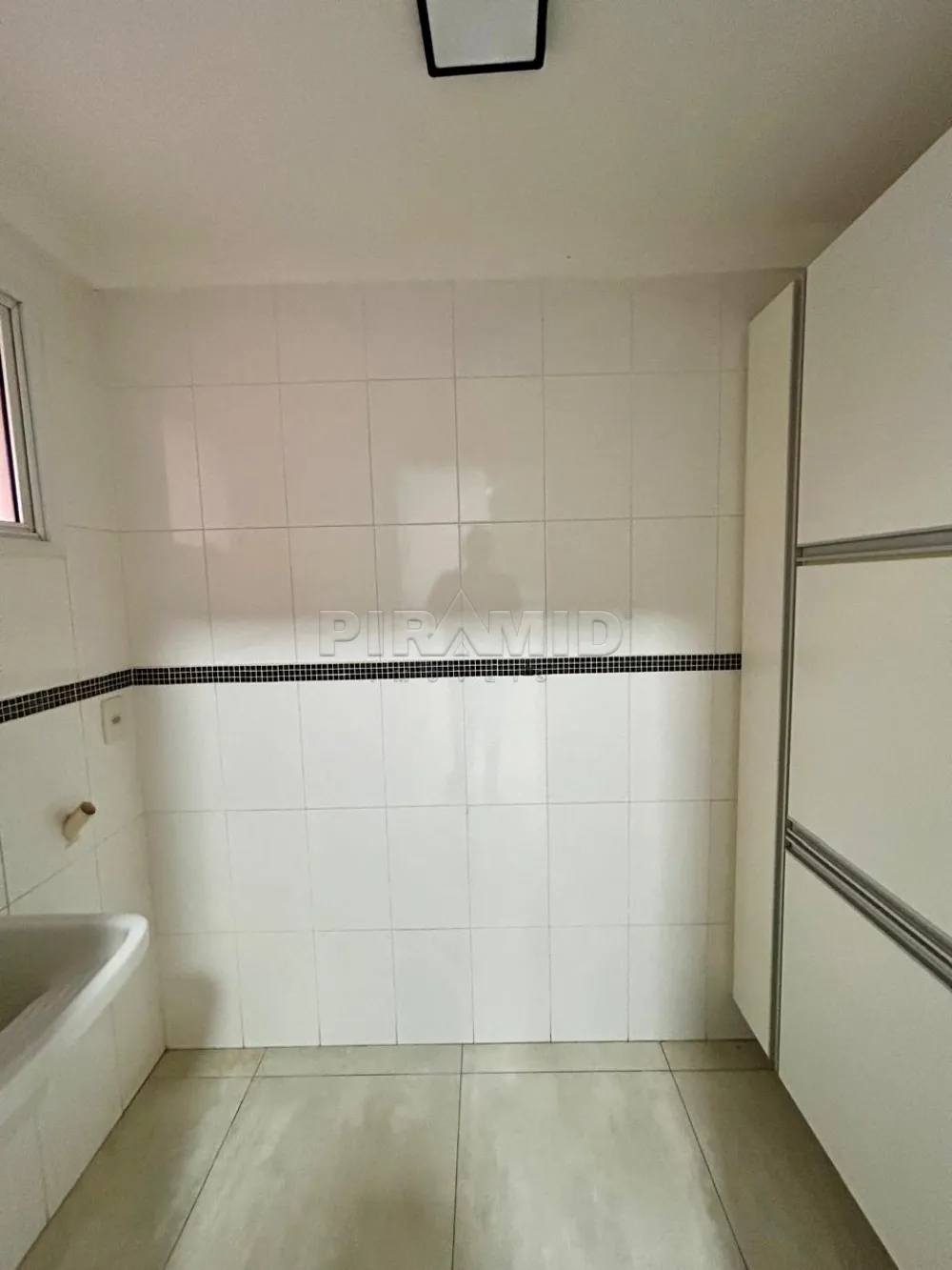 Alugar Apartamento / Padr&atilde;o em Ribeir&atilde;o Preto R$ 1.900,00 - Foto 19