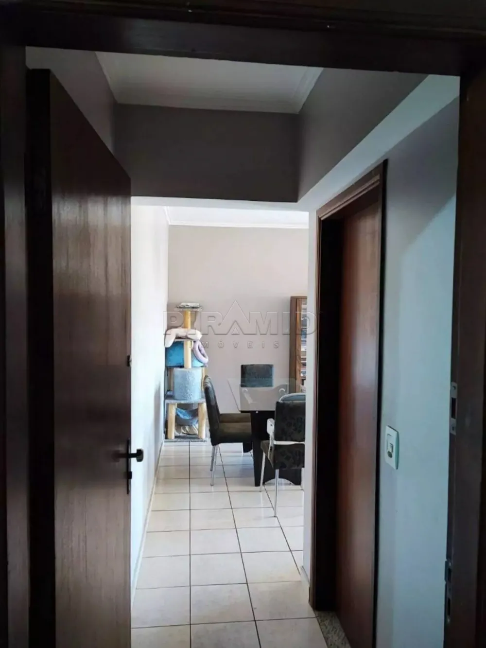 Alugar Apartamento / Padr&atilde;o em Ribeir&atilde;o Preto R$ 1.300,00 - Foto 4