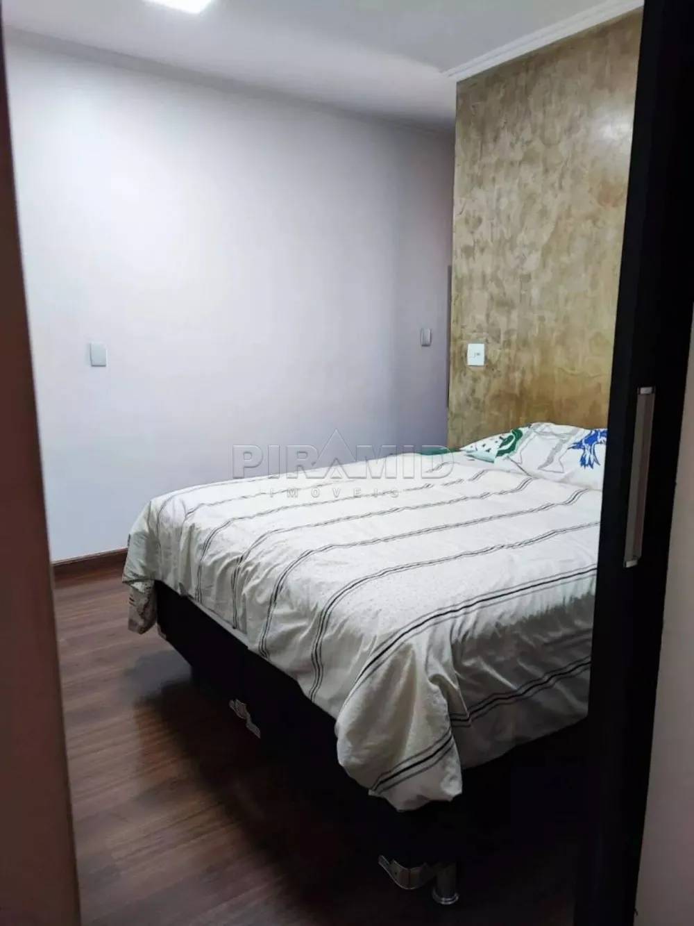 Alugar Apartamento / Padr&atilde;o em Ribeir&atilde;o Preto R$ 1.300,00 - Foto 18
