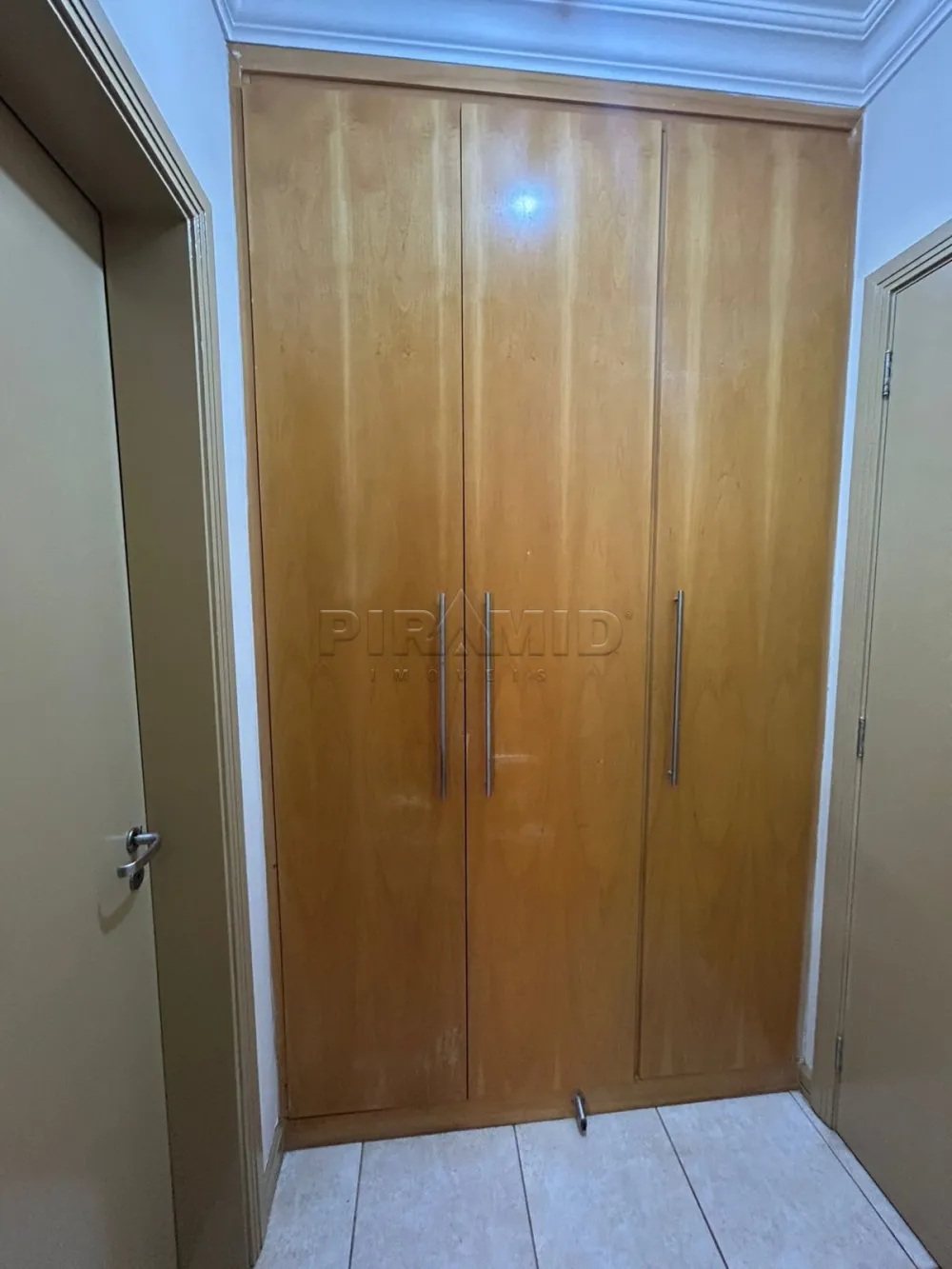 Alugar Apartamento / Padr&atilde;o em Ribeir&atilde;o Preto R$ 3.400,00 - Foto 11