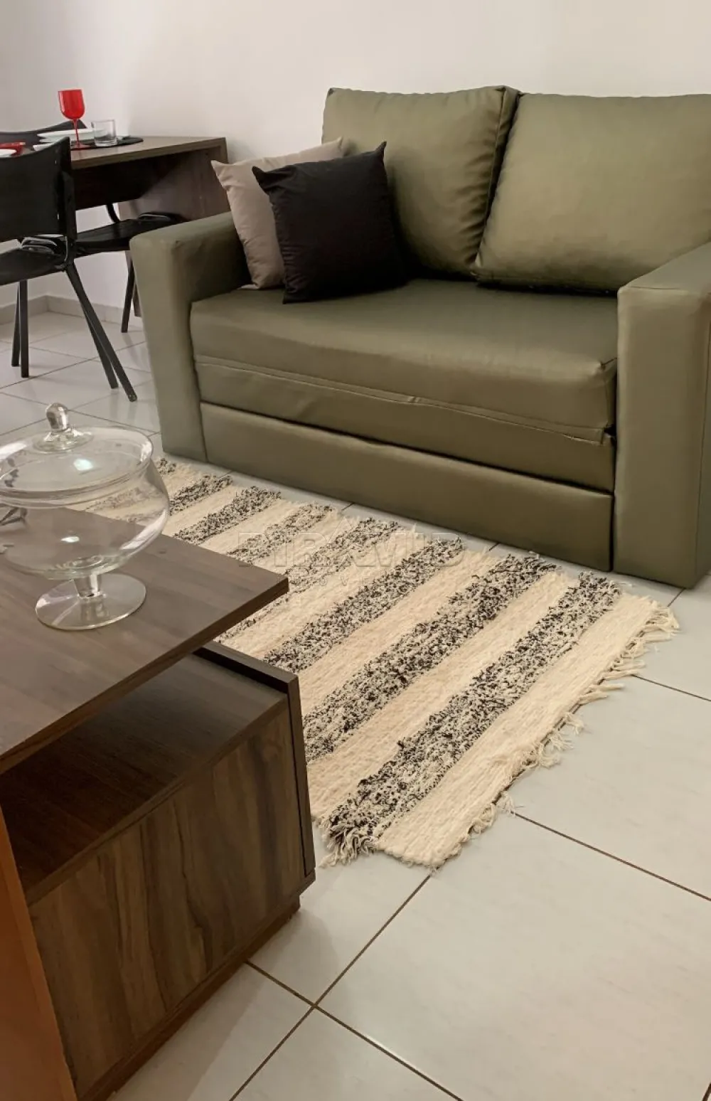 Alugar Apartamento / Padr&atilde;o em Ribeir&atilde;o Preto R$ 1.650,00 - Foto 3