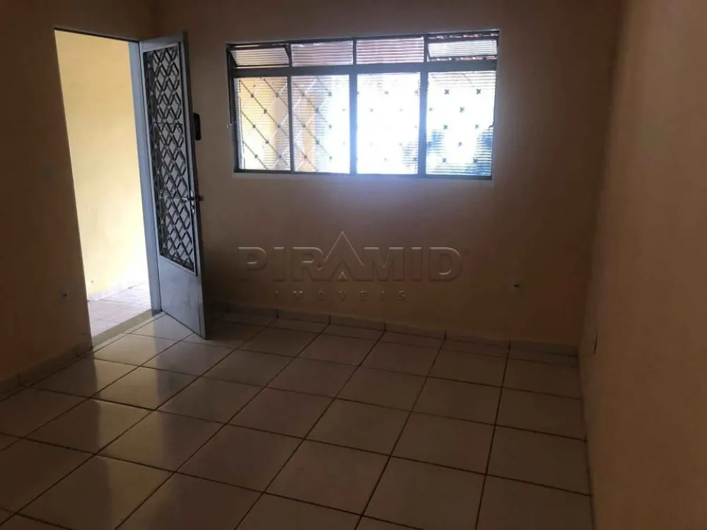 Alugar Casa / Padr&atilde;o em Ribeir&atilde;o Preto R$ 900,00 - Foto 4