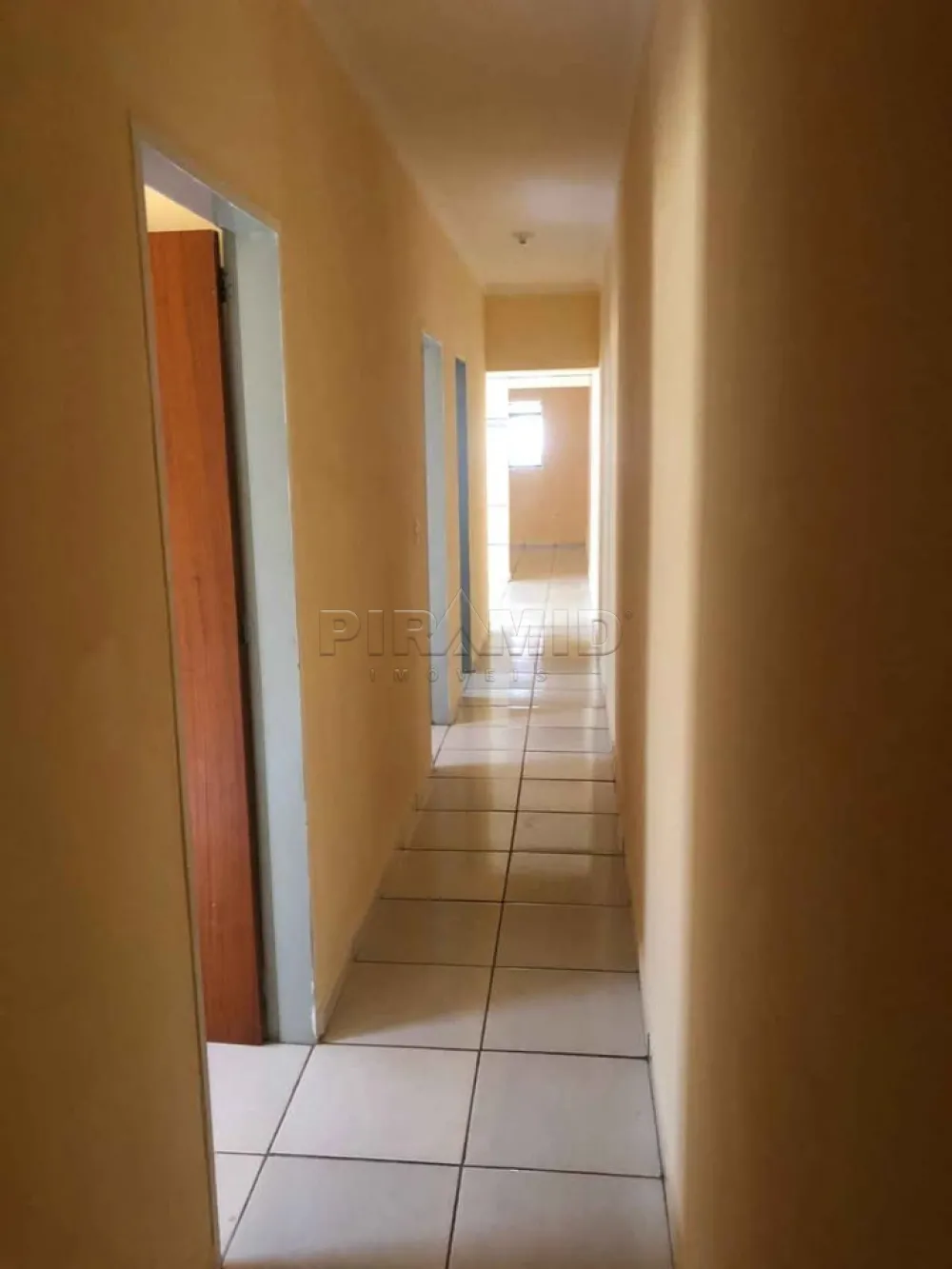 Alugar Casa / Padr&atilde;o em Ribeir&atilde;o Preto R$ 900,00 - Foto 5