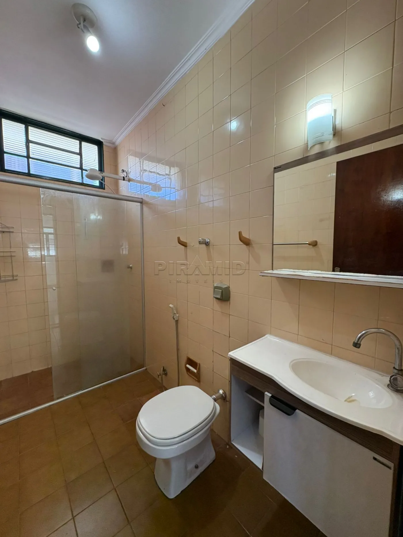 Alugar Apartamento / Padr&atilde;o em Ribeir&atilde;o Preto R$ 1.500,00 - Foto 12
