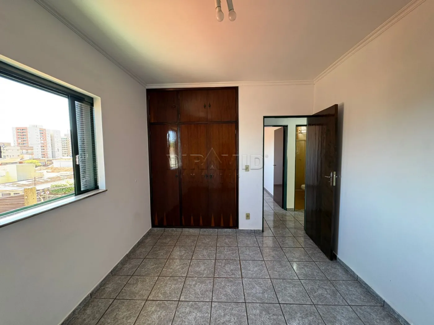 Alugar Apartamento / Padr&atilde;o em Ribeir&atilde;o Preto R$ 1.500,00 - Foto 15