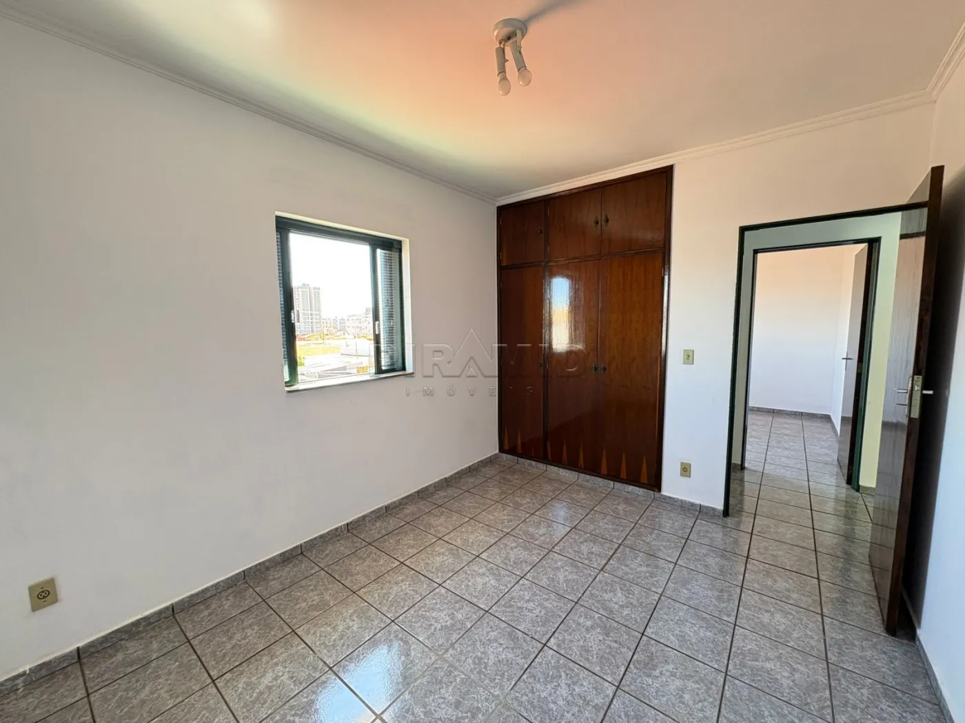 Alugar Apartamento / Padr&atilde;o em Ribeir&atilde;o Preto R$ 1.500,00 - Foto 16