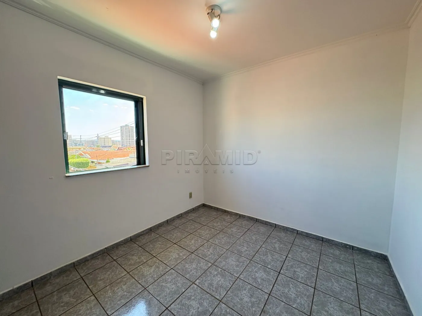 Alugar Apartamento / Padr&atilde;o em Ribeir&atilde;o Preto R$ 1.500,00 - Foto 17