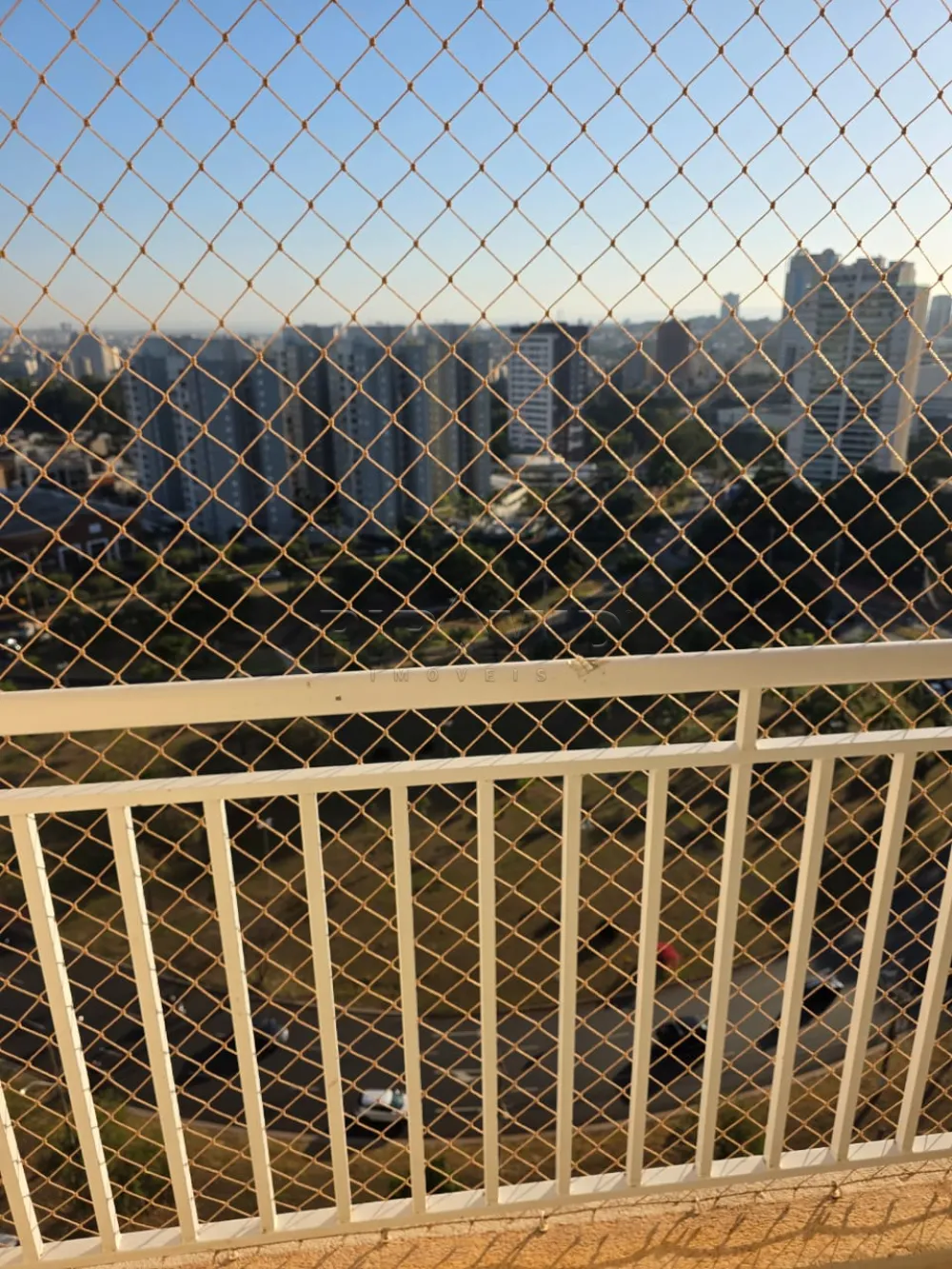 Alugar Apartamento / Padr&atilde;o em Ribeir&atilde;o Preto R$ 1.550,00 - Foto 4