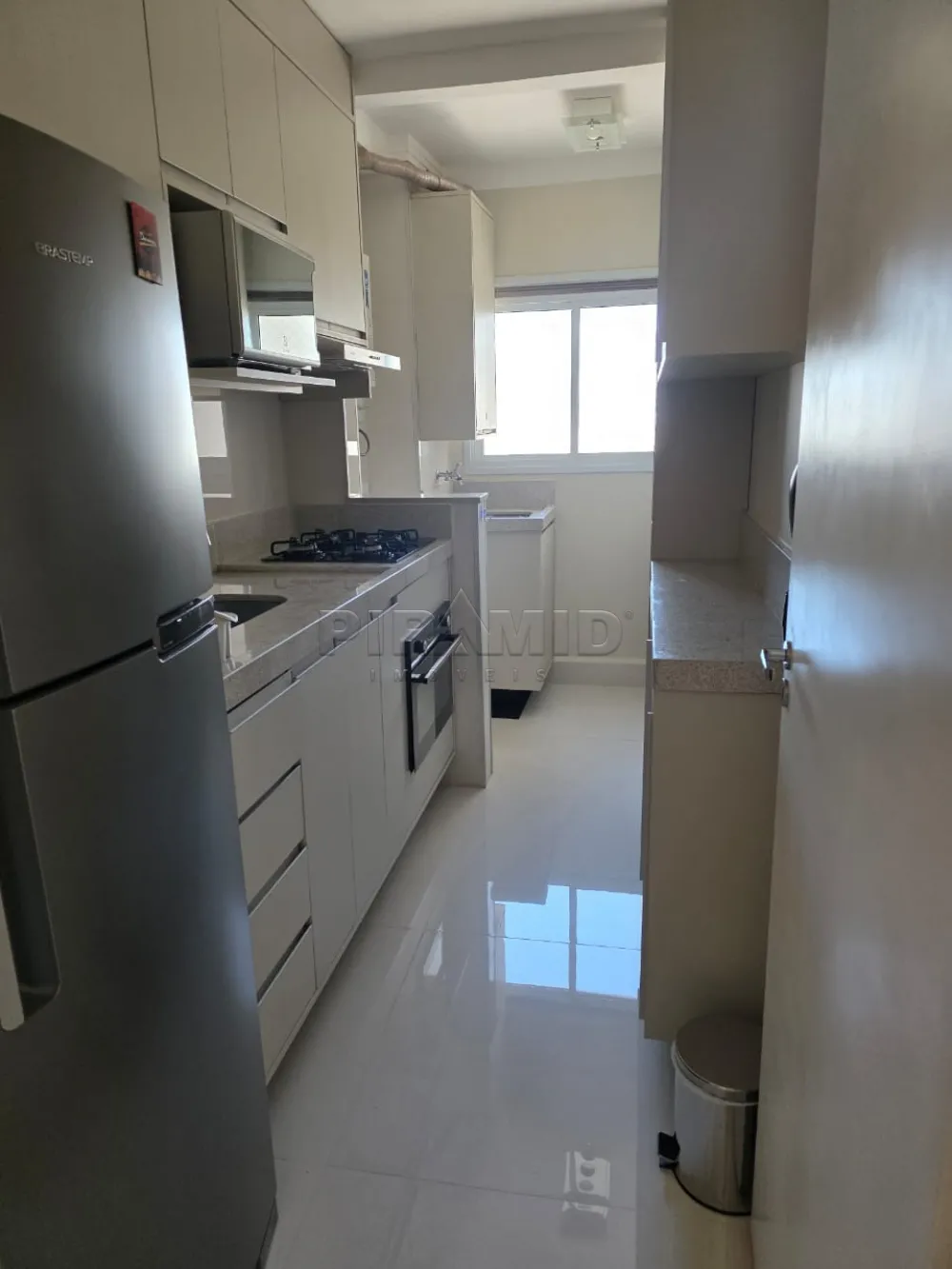 Alugar Apartamento / Padr&atilde;o em Ribeir&atilde;o Preto R$ 1.550,00 - Foto 5
