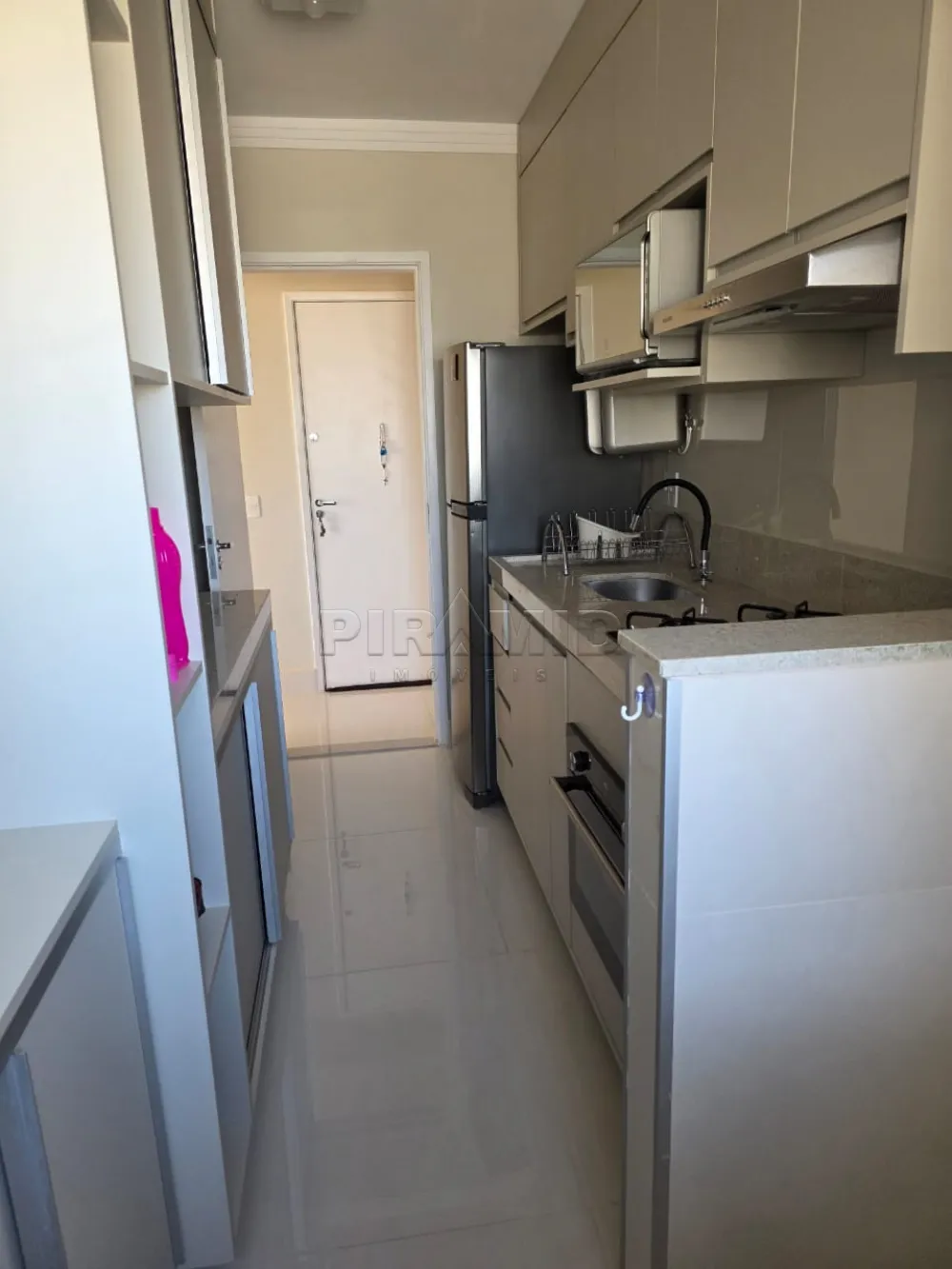 Alugar Apartamento / Padr&atilde;o em Ribeir&atilde;o Preto R$ 1.550,00 - Foto 7
