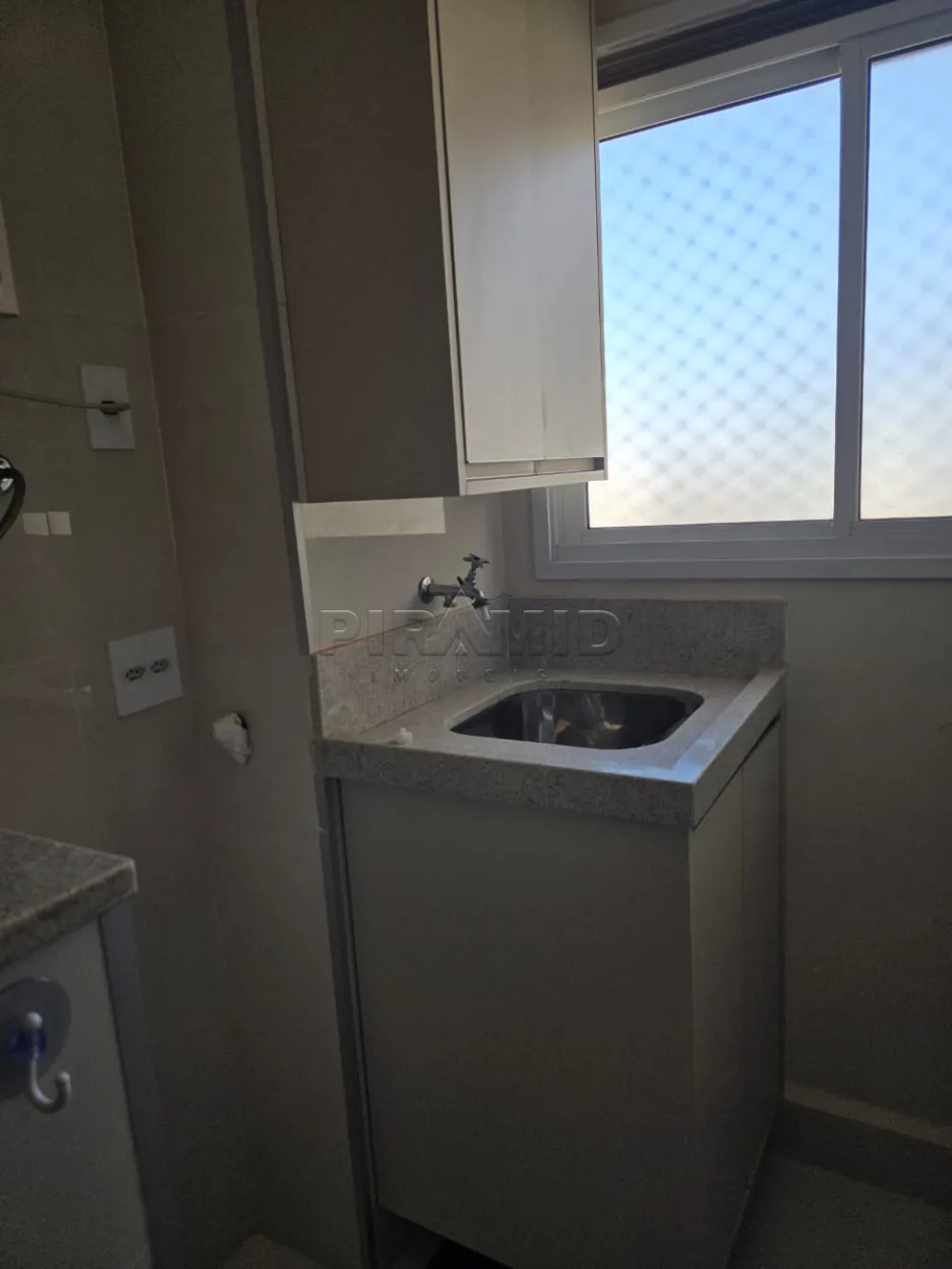 Alugar Apartamento / Padr&atilde;o em Ribeir&atilde;o Preto R$ 1.550,00 - Foto 8