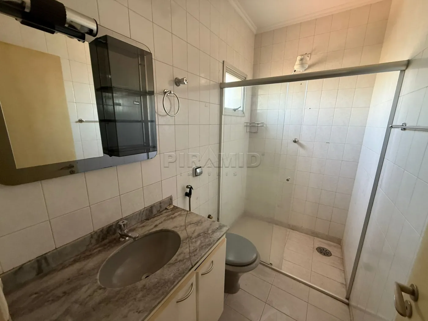 Alugar Apartamento / Padr&atilde;o em Ribeir&atilde;o Preto R$ 2.500,00 - Foto 17