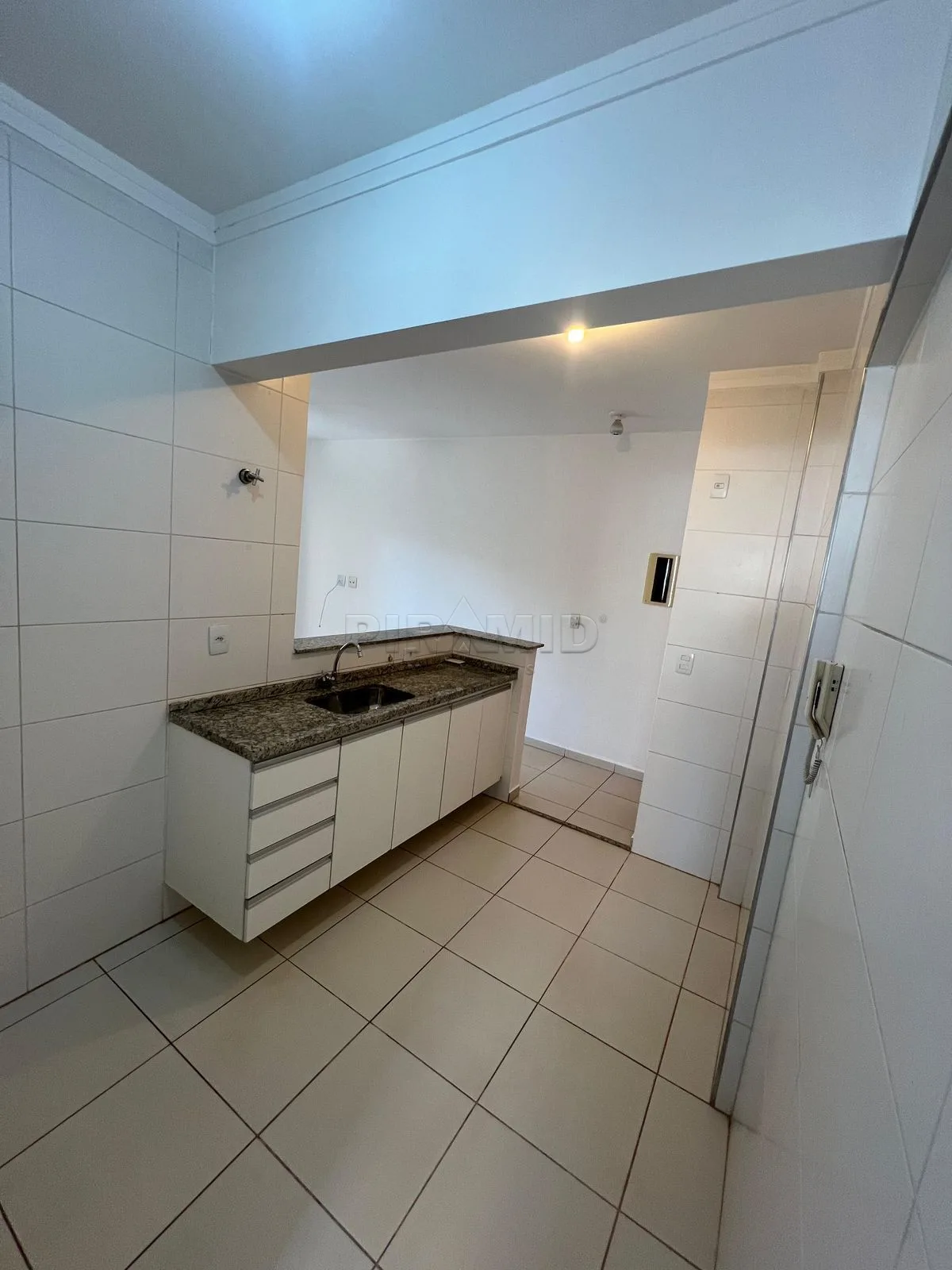 Alugar Apartamento / Padr&atilde;o em Ribeir&atilde;o Preto R$ 1.400,00 - Foto 9