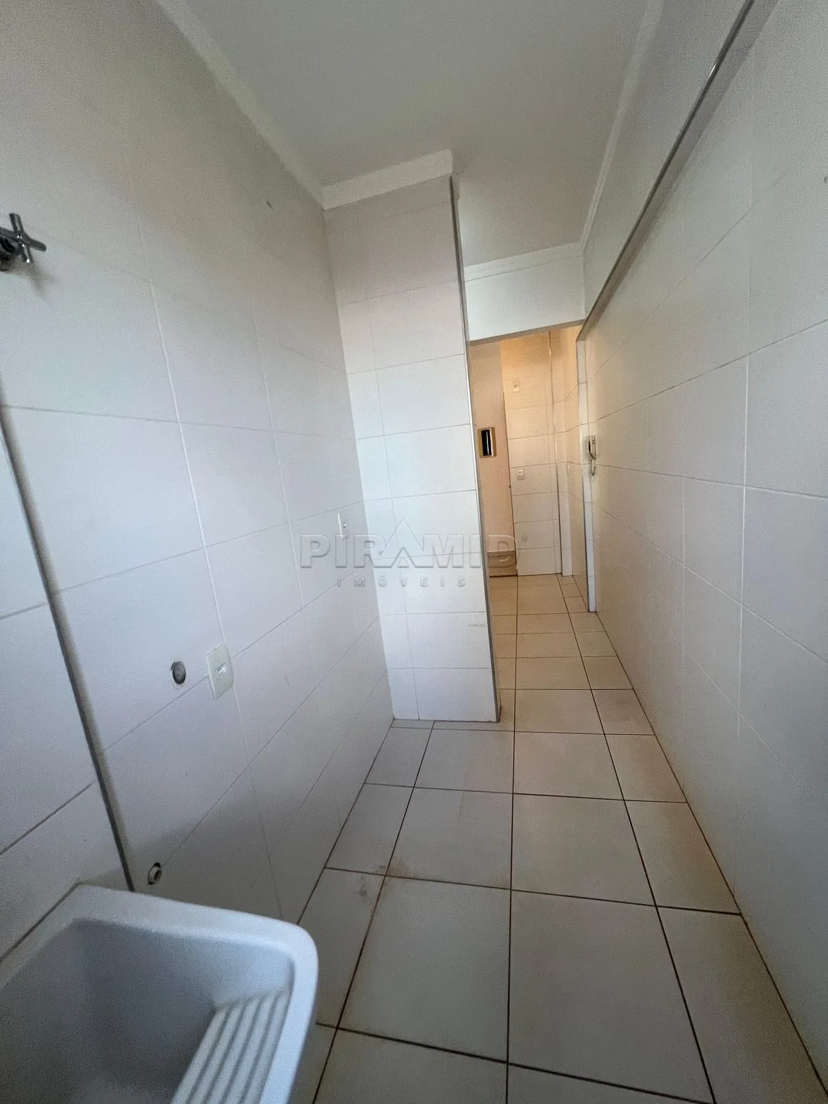 Alugar Apartamento / Padr&atilde;o em Ribeir&atilde;o Preto R$ 1.400,00 - Foto 11