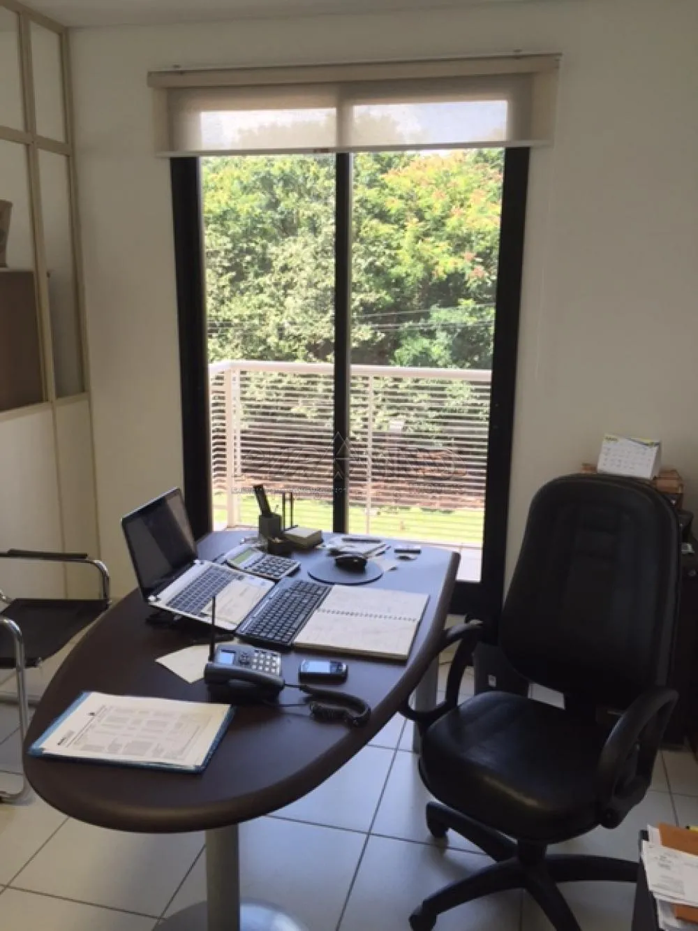 Alugar Comercial / Sala em Ribeir&atilde;o Preto R$ 2.500,00 - Foto 2