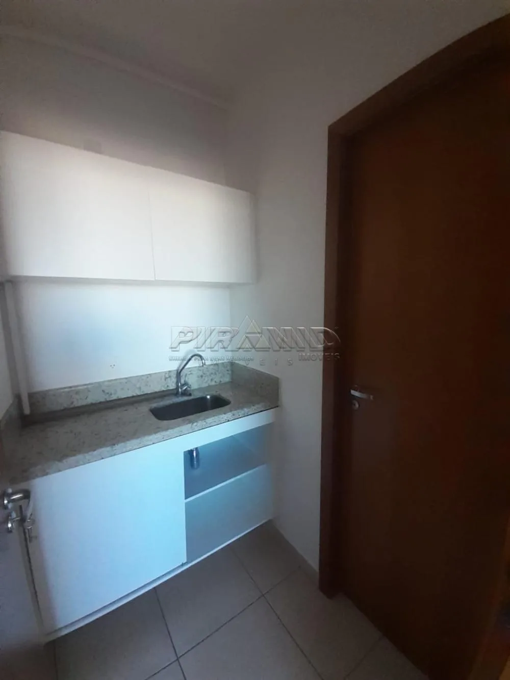 Alugar Comercial / Sala em Ribeir&atilde;o Preto R$ 1.650,00 - Foto 5