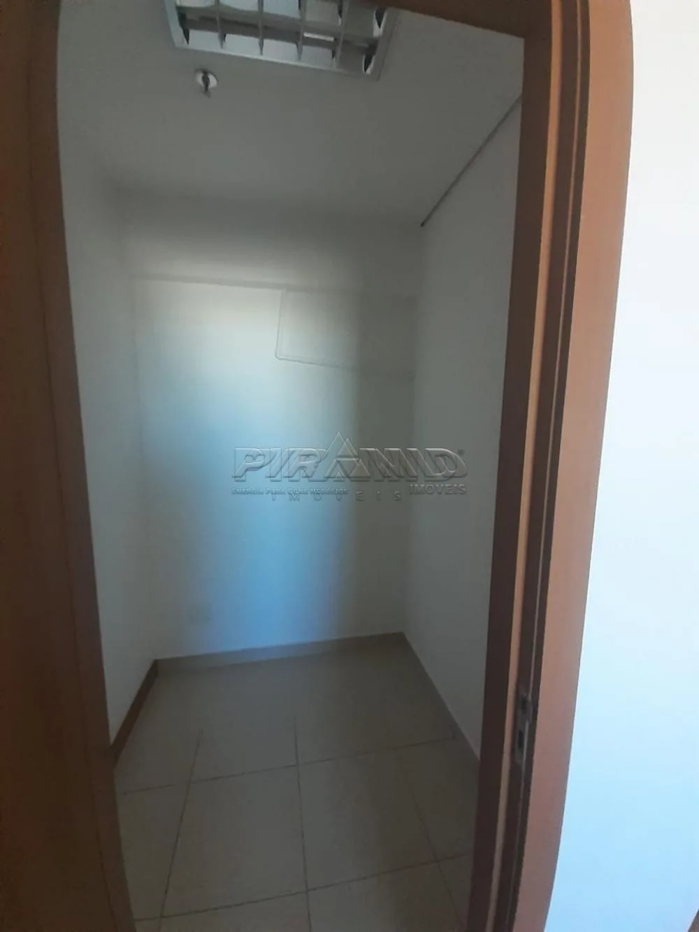 Alugar Comercial / Sala em Ribeir&atilde;o Preto R$ 1.650,00 - Foto 8