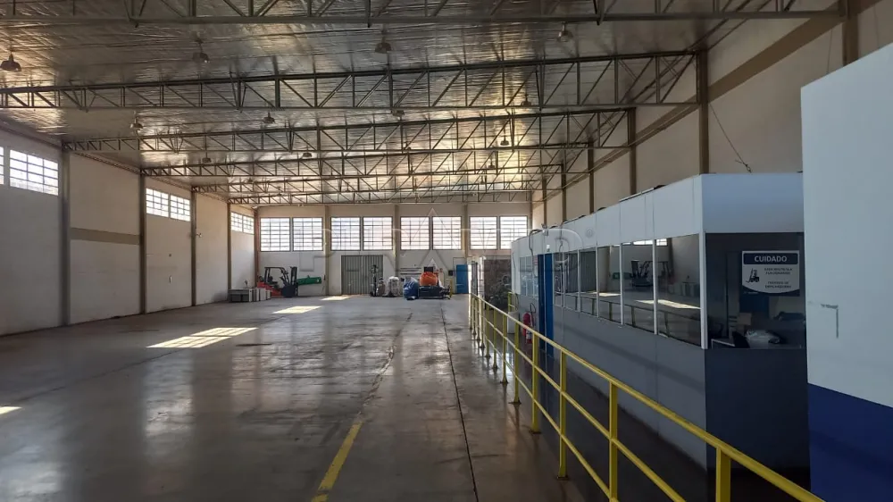 Alugar Comercial / Galp&atilde;o  Barrac&atilde;o em Ribeir&atilde;o Preto R$ 35.000,00 - Foto 17