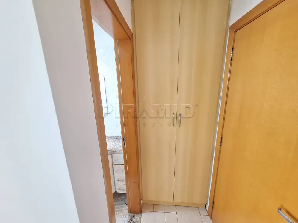 Alugar Apartamento / Padr&atilde;o em Ribeir&atilde;o Preto R$ 1.900,00 - Foto 11