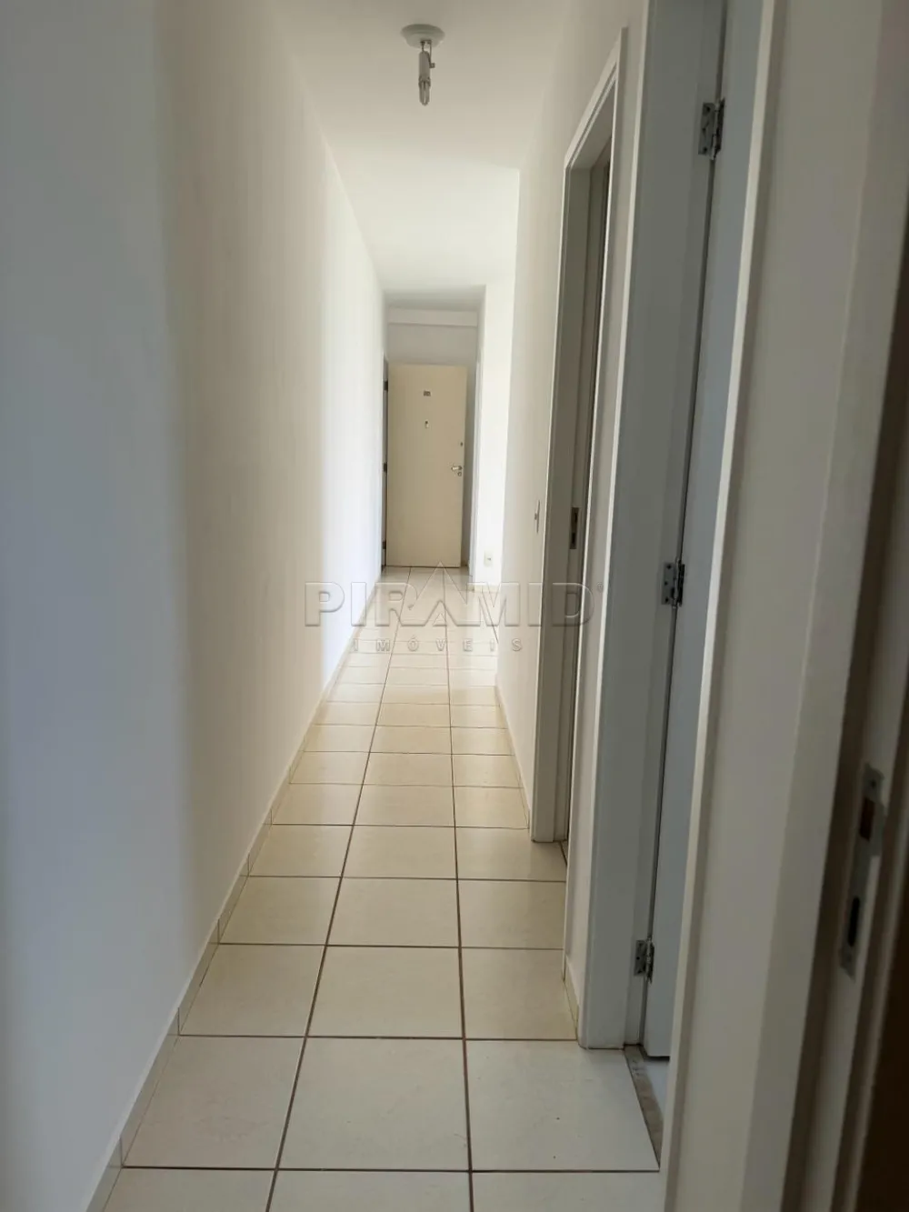 Alugar Apartamento / Padr&atilde;o em Ribeir&atilde;o Preto R$ 1.900,00 - Foto 3