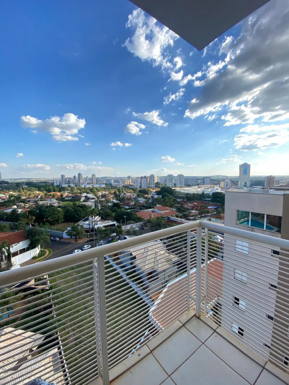 Alugar Comercial / Sala em Ribeir&atilde;o Preto R$ 3.700,00 - Foto 3