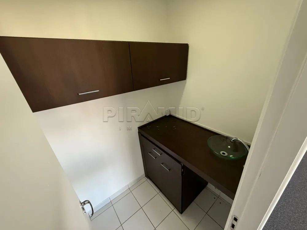 Alugar Comercial / Sala em Ribeir&atilde;o Preto R$ 2.500,00 - Foto 8