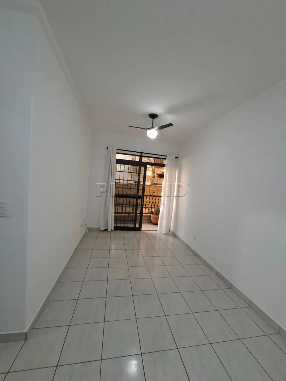 Alugar Apartamento / Padr&atilde;o em Ribeir&atilde;o Preto R$ 1.000,00 - Foto 3