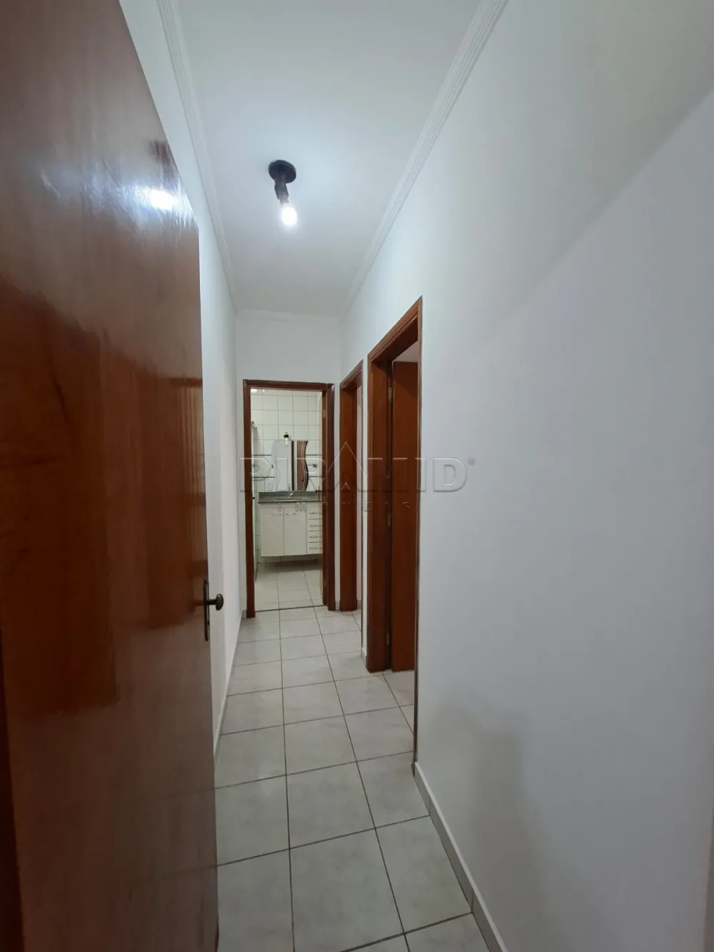 Alugar Apartamento / Padr&atilde;o em Ribeir&atilde;o Preto R$ 1.000,00 - Foto 13
