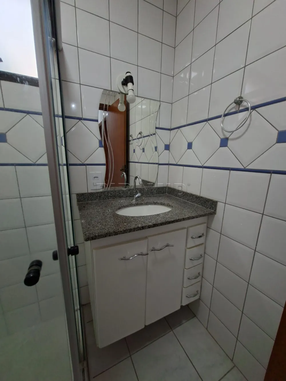 Alugar Apartamento / Padr&atilde;o em Ribeir&atilde;o Preto R$ 1.000,00 - Foto 24