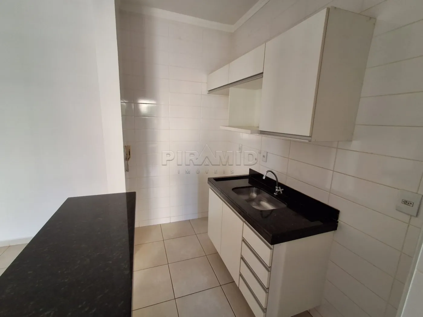 Alugar Apartamento / Padr&atilde;o em Ribeir&atilde;o Preto R$ 1.300,00 - Foto 10