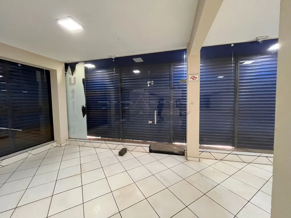 Alugar Comercial / Pr&eacute;dio em Ribeir&atilde;o Preto R$ 16.800,00 - Foto 1