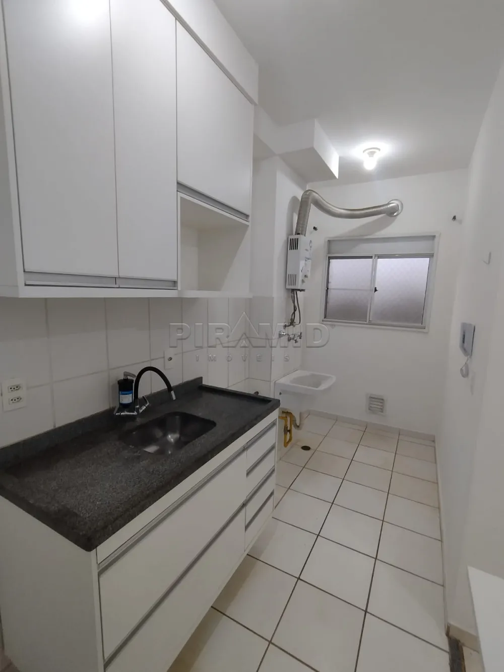Alugar Apartamento / Padr&atilde;o em Ribeir&atilde;o Preto R$ 1.200,00 - Foto 3
