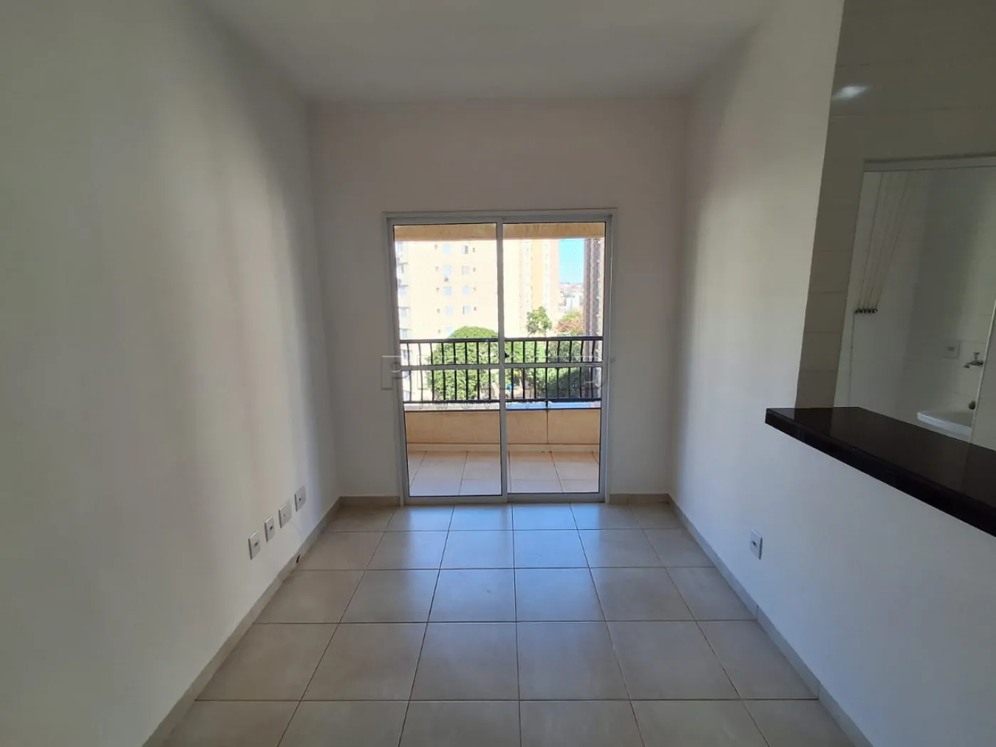 Alugar Apartamento / Padr&atilde;o em Ribeir&atilde;o Preto R$ 1.900,00 - Foto 1