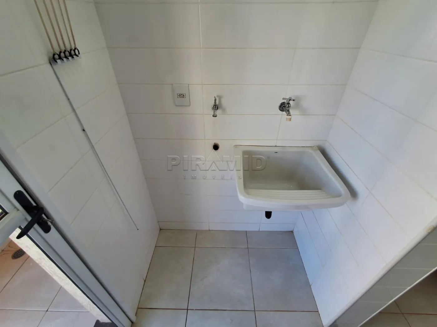 Alugar Apartamento / Padr&atilde;o em Ribeir&atilde;o Preto R$ 1.900,00 - Foto 11