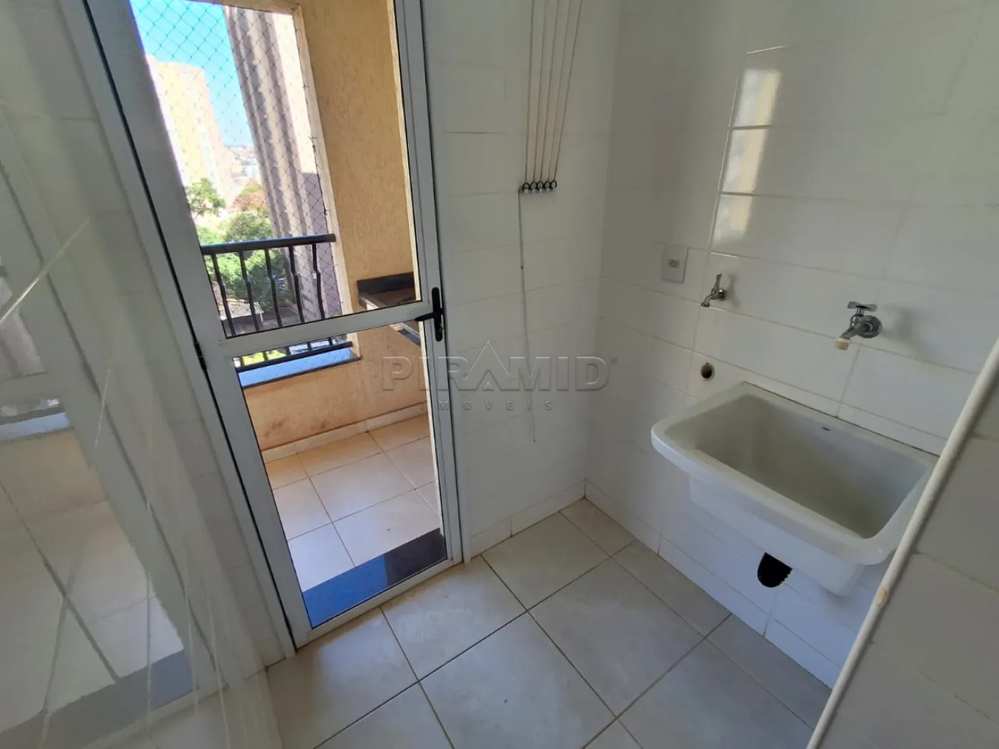 Alugar Apartamento / Padr&atilde;o em Ribeir&atilde;o Preto R$ 1.900,00 - Foto 12