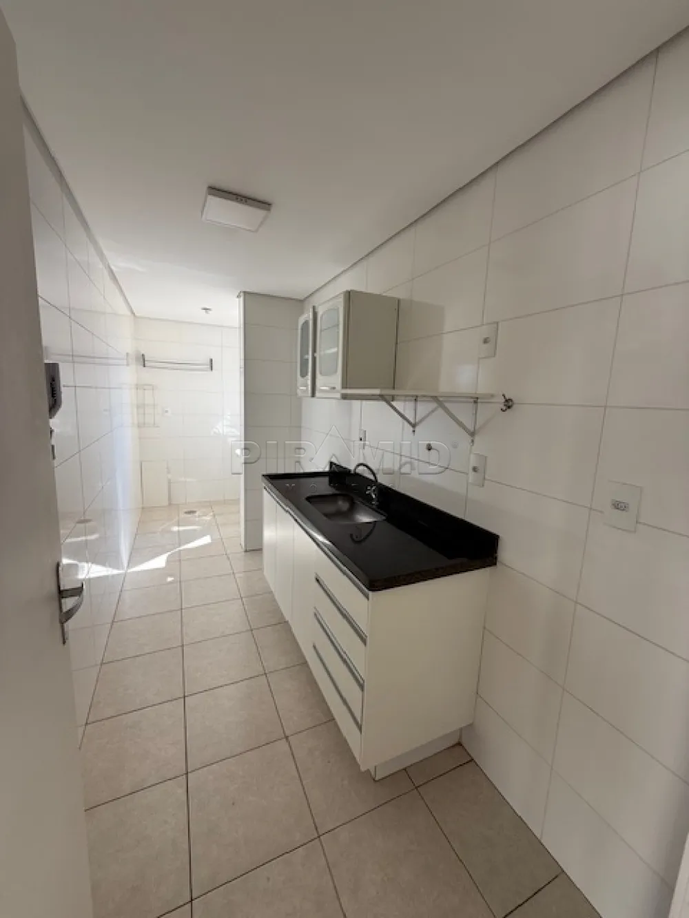 Alugar Apartamento / Padr&atilde;o em Ribeir&atilde;o Preto R$ 1.500,00 - Foto 7
