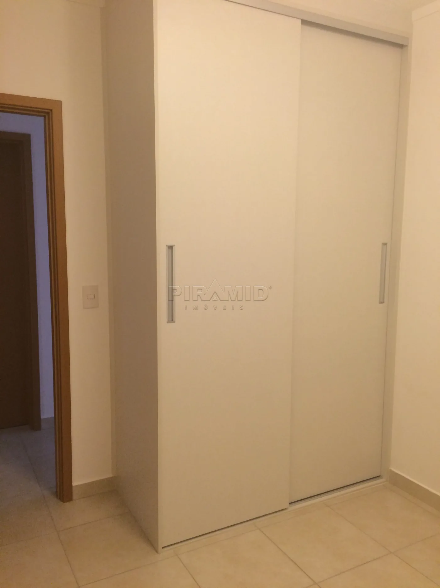 Alugar Apartamento / Padr&atilde;o em Ribeir&atilde;o Preto R$ 4.300,00 - Foto 9