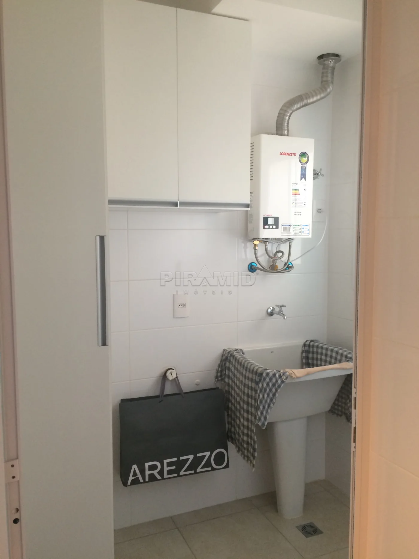 Alugar Apartamento / Padr&atilde;o em Ribeir&atilde;o Preto R$ 4.300,00 - Foto 16