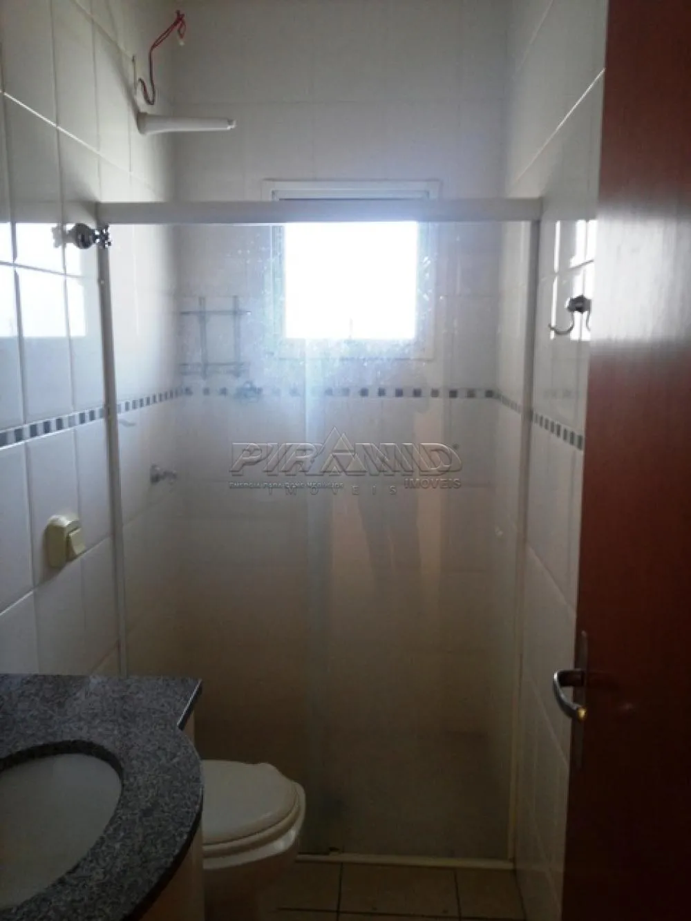 Alugar Apartamento / Padr&atilde;o em Ribeir&atilde;o Preto R$ 700,00 - Foto 3