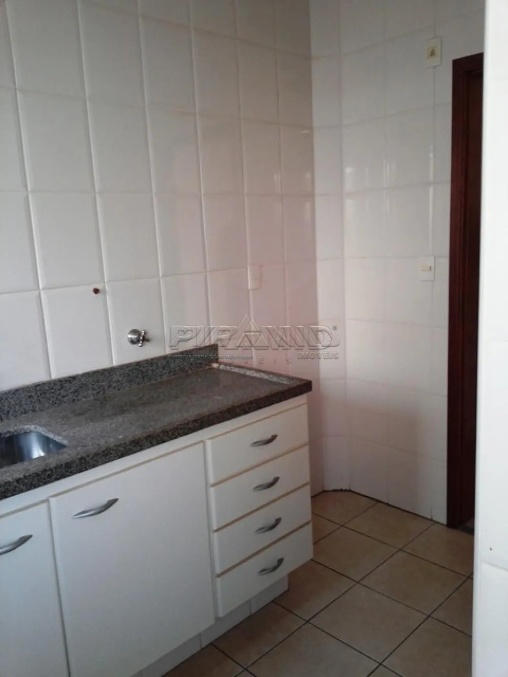 Alugar Apartamento / Padr&atilde;o em Ribeir&atilde;o Preto R$ 700,00 - Foto 10