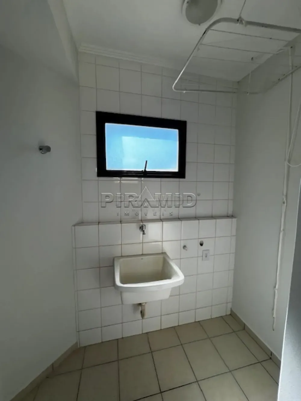 Alugar Apartamento / Padr&atilde;o em Ribeir&atilde;o Preto R$ 1.100,00 - Foto 7