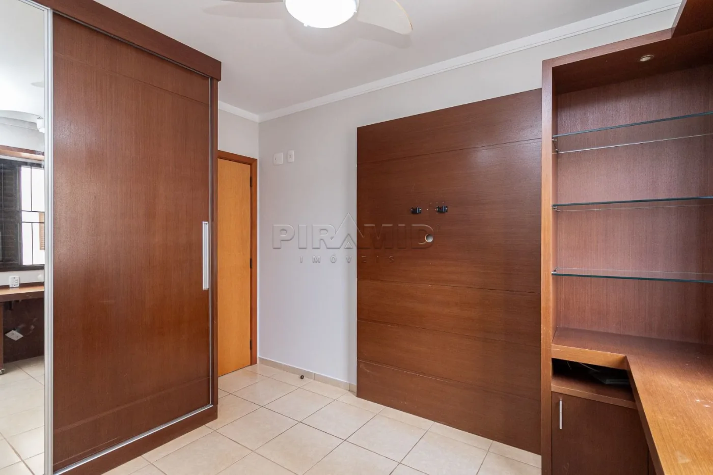Alugar Apartamento / Padr&atilde;o em Ribeir&atilde;o Preto R$ 2.200,00 - Foto 17