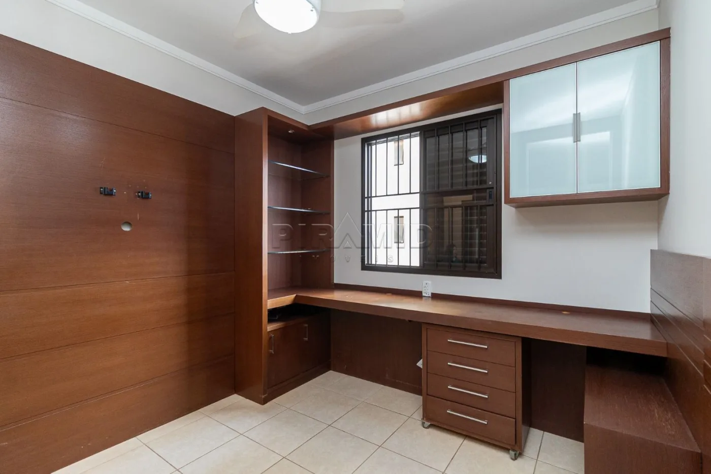 Alugar Apartamento / Padr&atilde;o em Ribeir&atilde;o Preto R$ 2.200,00 - Foto 19