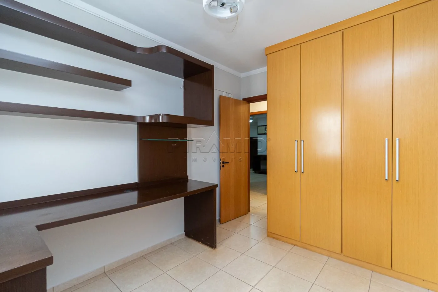 Alugar Apartamento / Padr&atilde;o em Ribeir&atilde;o Preto R$ 2.200,00 - Foto 20
