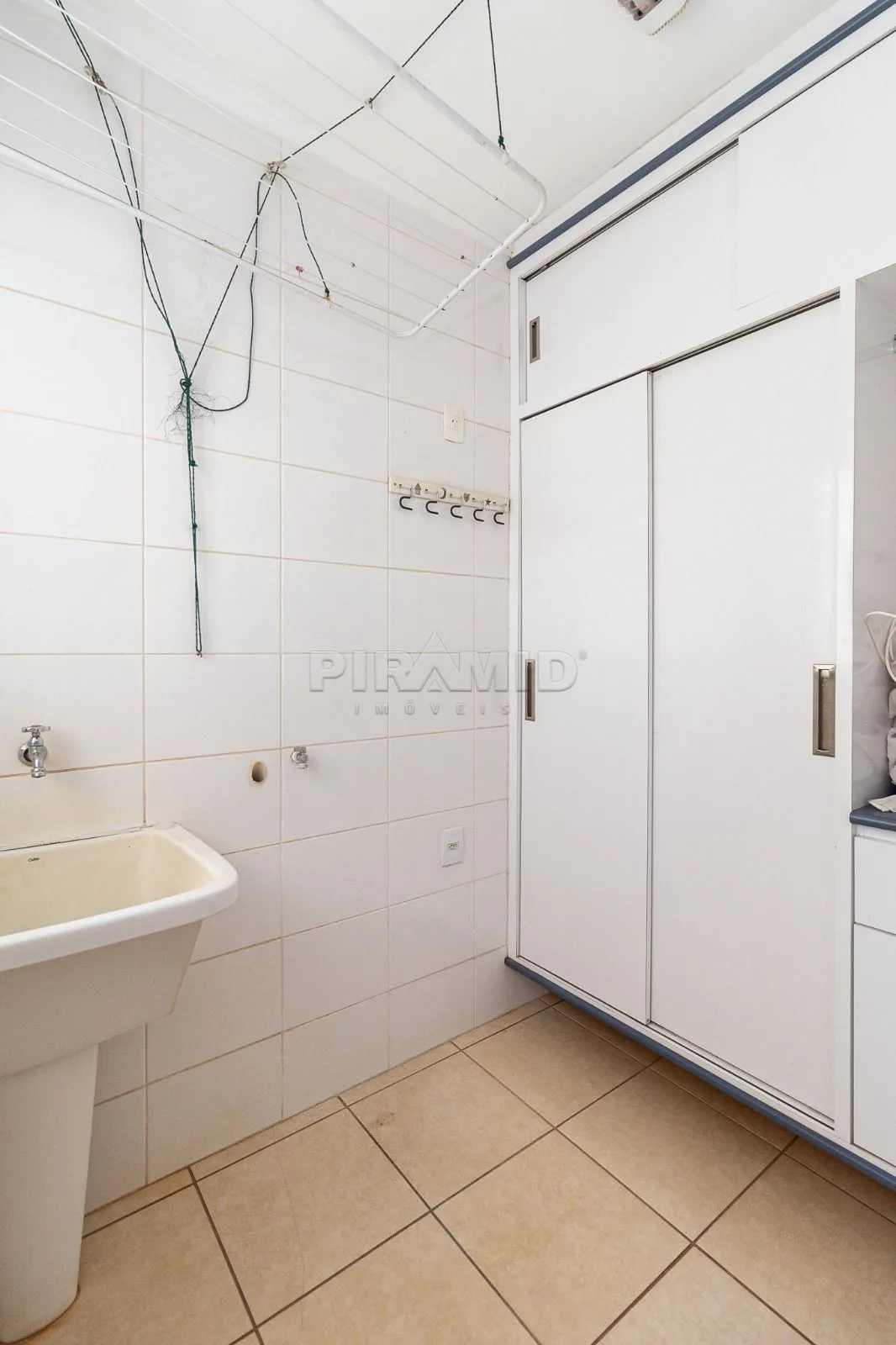 Alugar Apartamento / Padr&atilde;o em Ribeir&atilde;o Preto R$ 2.200,00 - Foto 27