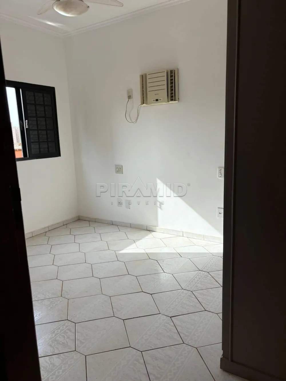 Alugar Apartamento / Padr&atilde;o em Ribeir&atilde;o Preto R$ 1.250,00 - Foto 9