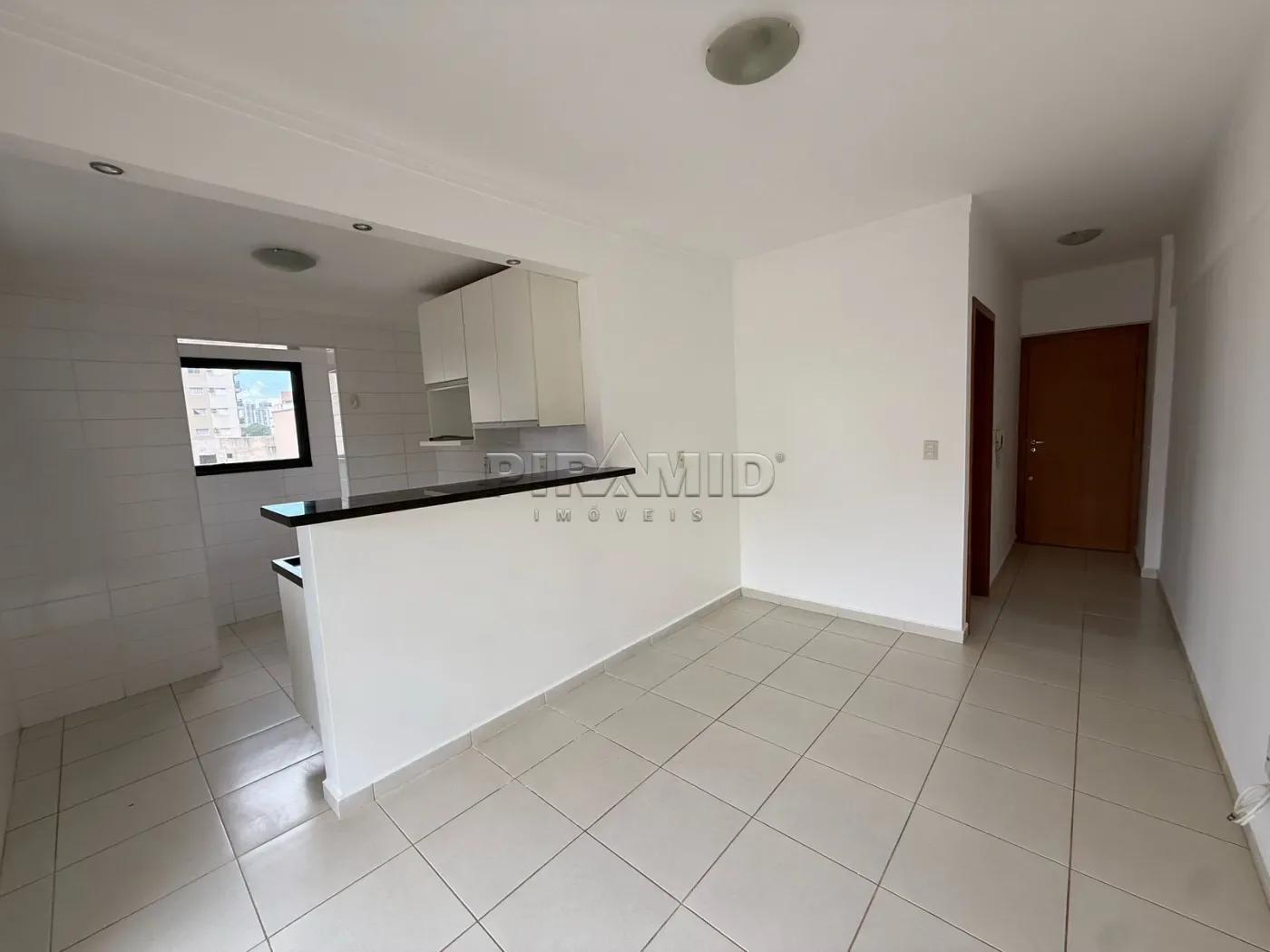 Alugar Apartamento / Padr&atilde;o em Ribeir&atilde;o Preto R$ 1.750,00 - Foto 4