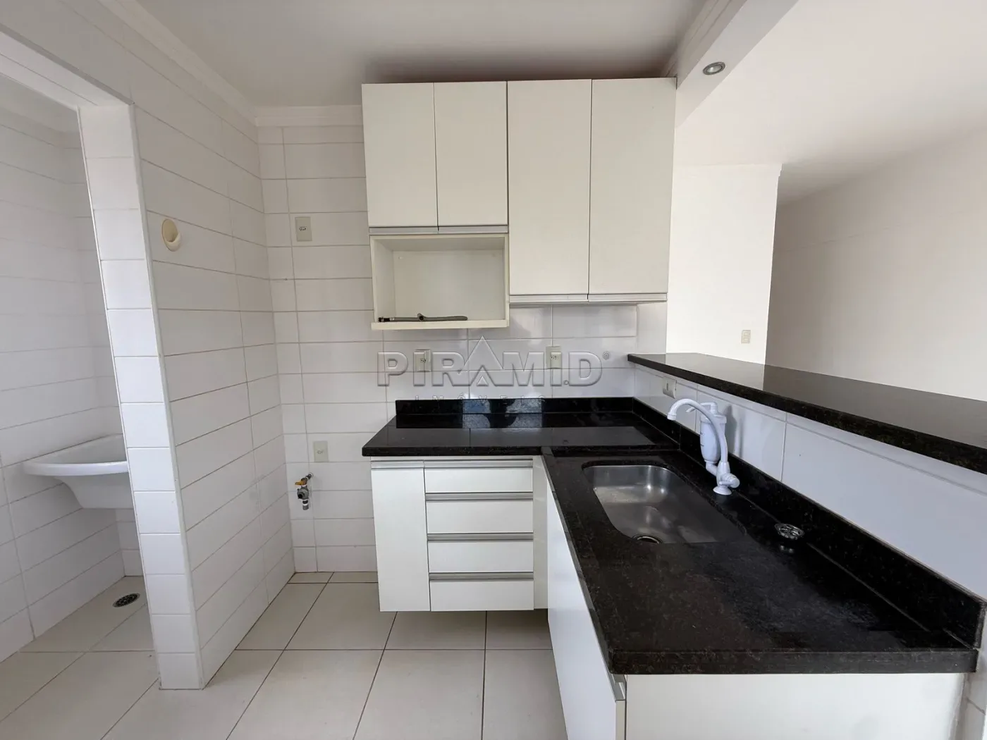 Alugar Apartamento / Padr&atilde;o em Ribeir&atilde;o Preto R$ 1.750,00 - Foto 17