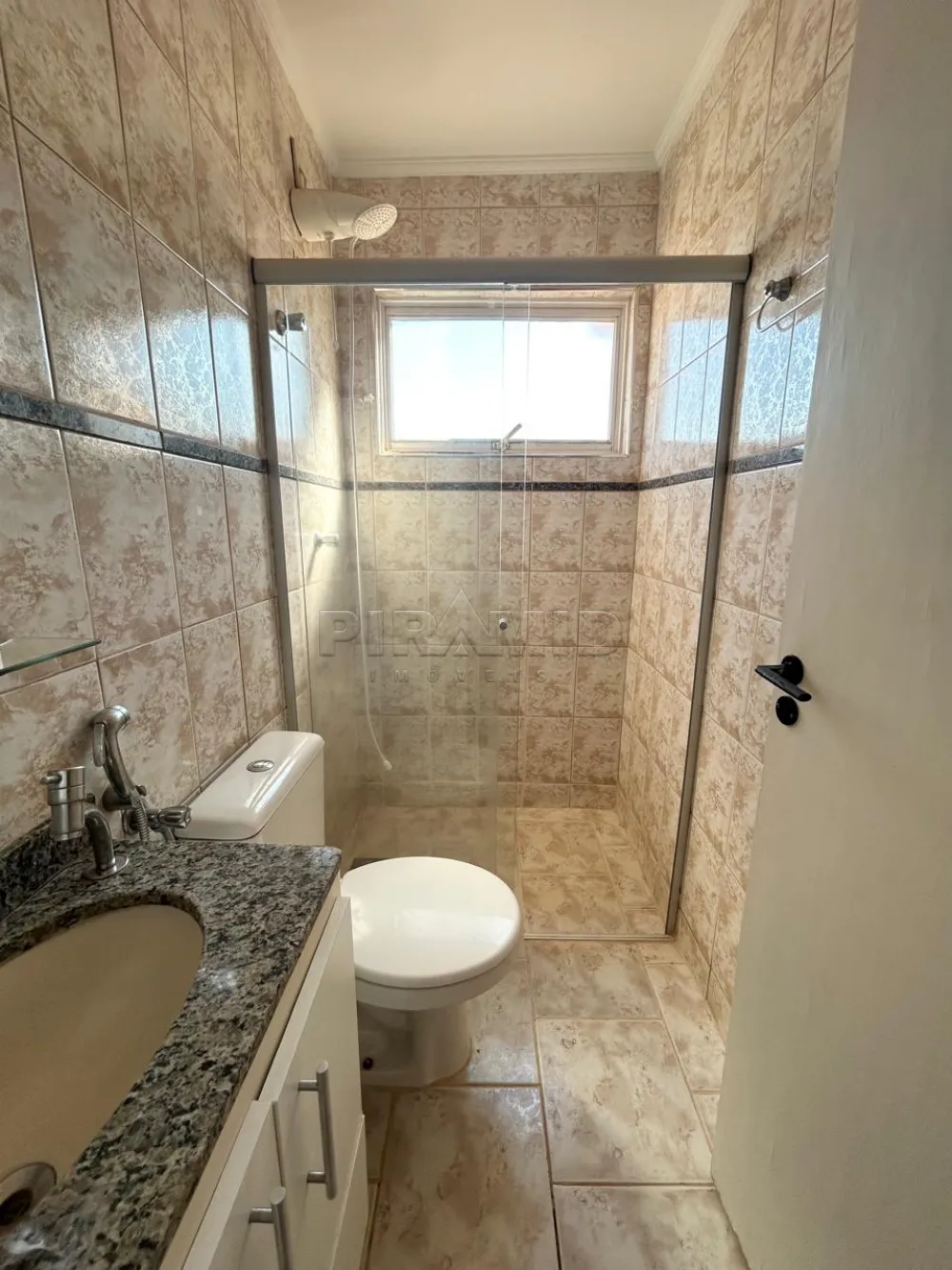 Alugar Apartamento / Padr&atilde;o em Ribeir&atilde;o Preto R$ 1.800,00 - Foto 15