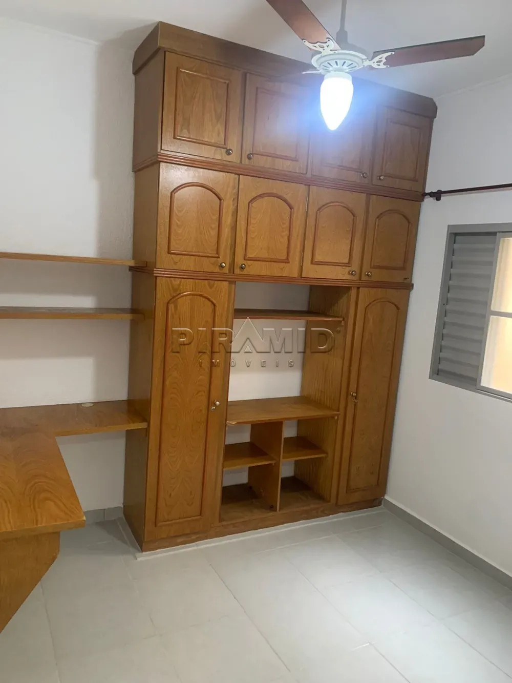 Alugar Apartamento / Padr&atilde;o em Ribeir&atilde;o Preto R$ 1.550,00 - Foto 5
